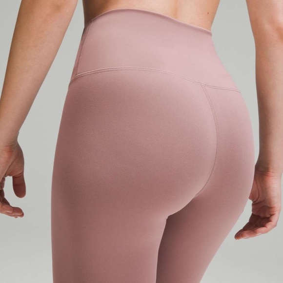 Lululemon Wunder Under tight 25” - Picture 3 of 8